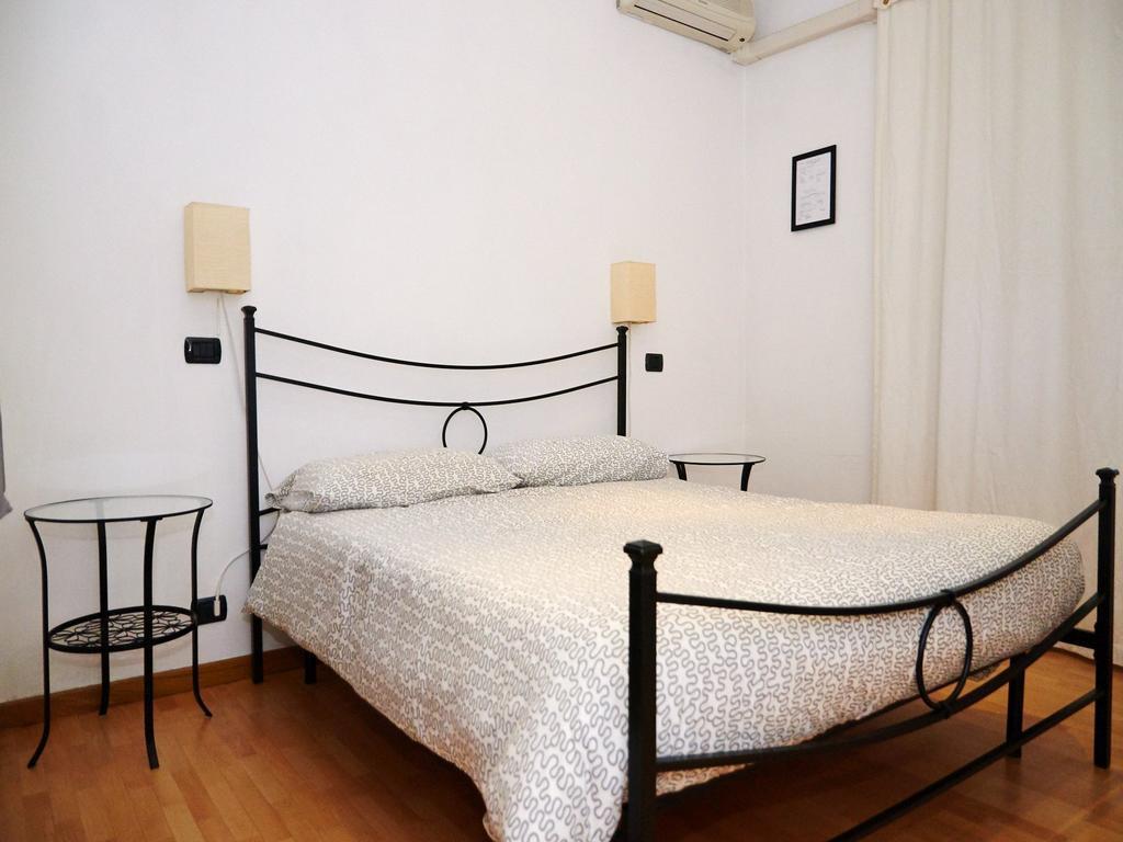 ローマDomus Appio Claudioアパートメント 部屋 写真